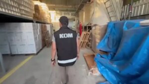 antalyada sahte alkol operasyonu JeHwLaur.jpg