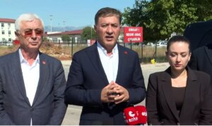 chpli murat emir tutuklu muhittin boceki ziyaret etti D9Y6MGHd.jpg