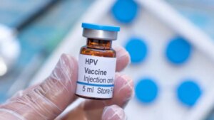 uzmanlardan uyari hpv asisina erken yasta baslanmali lYOktOvd.jpg